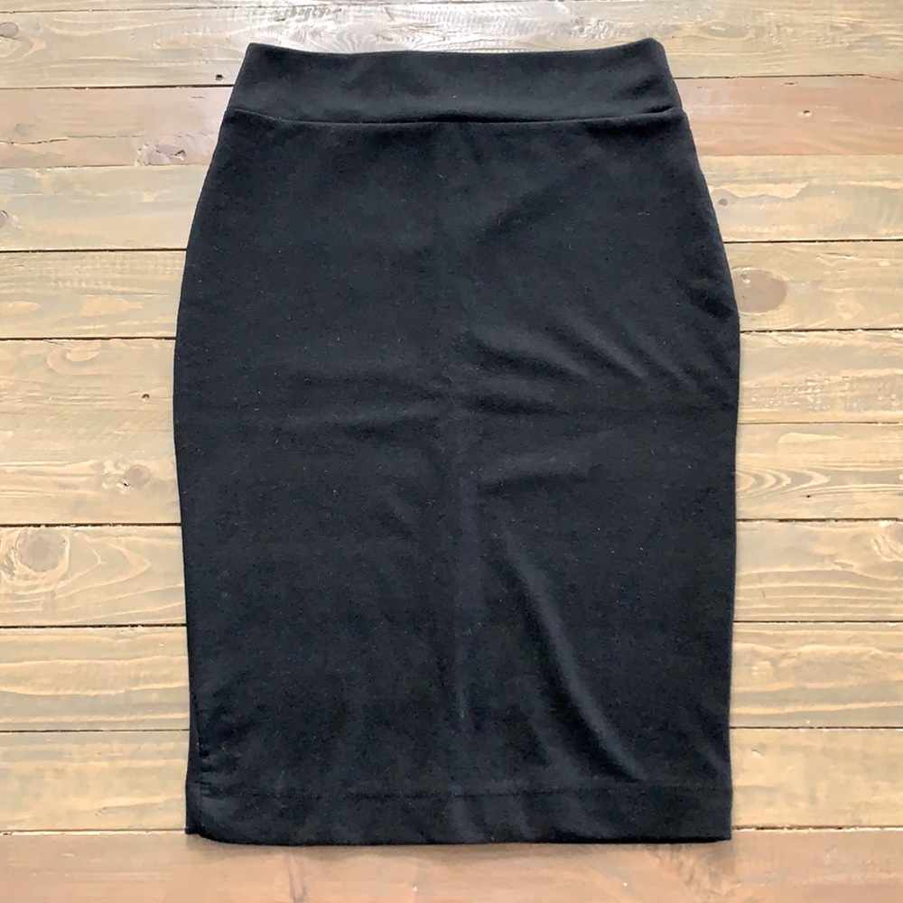 Forever 21 black fitted Skirt